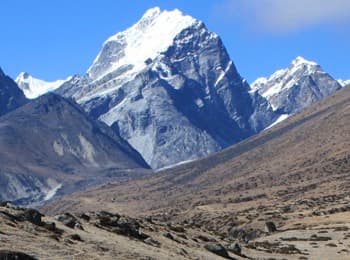 Lobuche East Adventure Climbing in Nepal