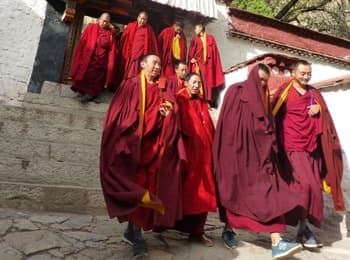 Fly In Drive Out Tibet Tour: Lhasa with Everest Base Camp